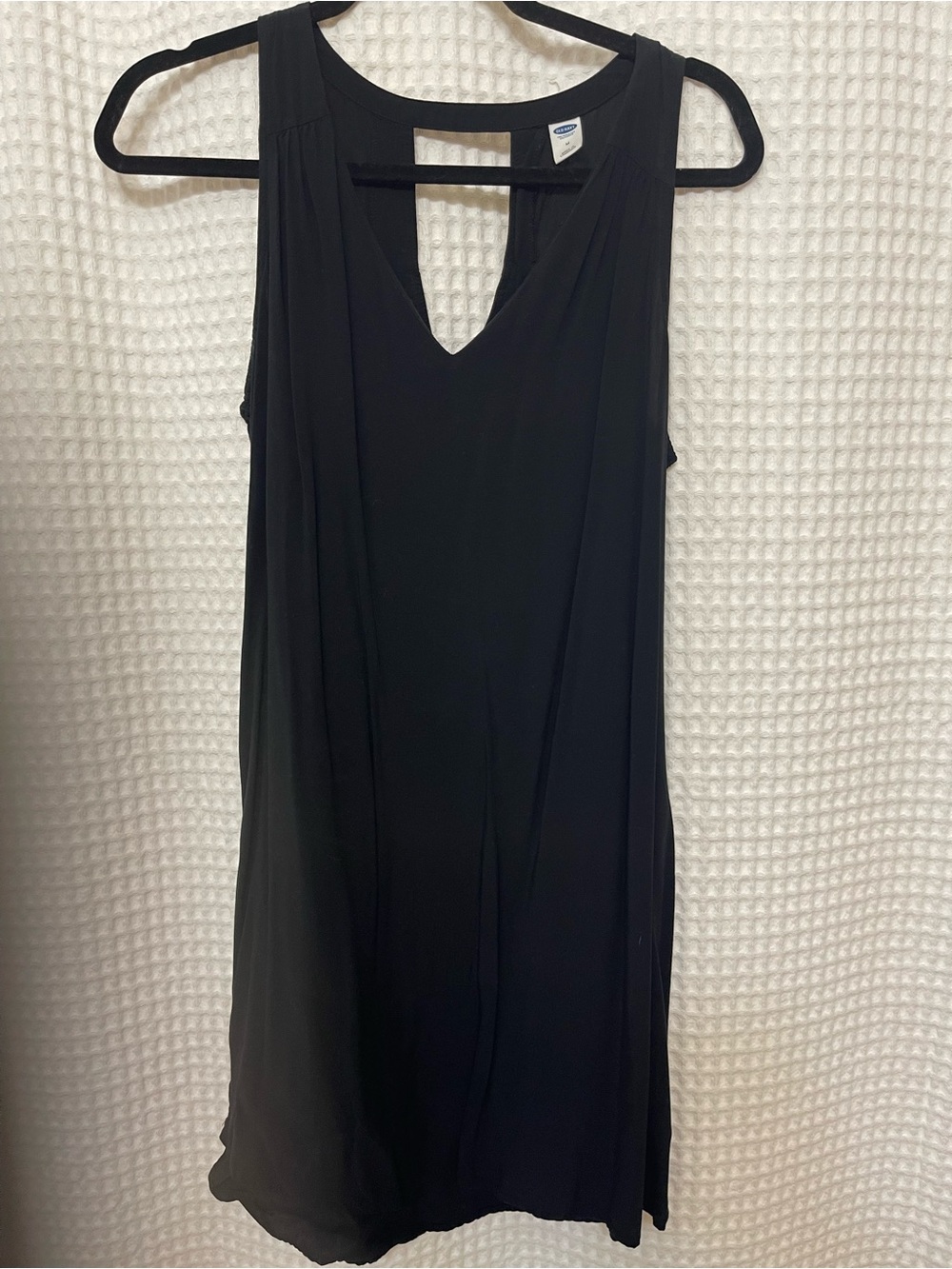 Old Navy Black Sleeveless V-Neck Shift Dress